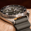Seiko Turtle King Waffle Army Green Automático SRPE05 - Image 6