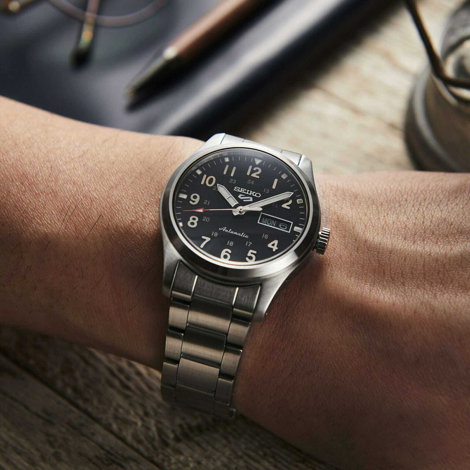 seiko 5 sports automatic all black