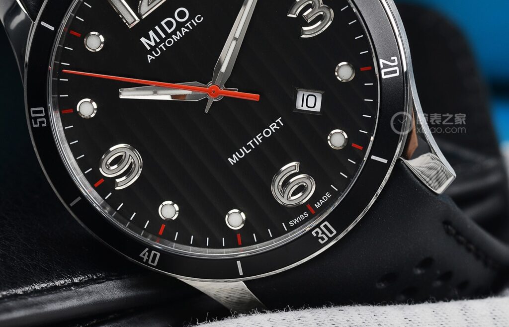 MIDO M025.627.16.061.00 – Orologio Da Polso Uomo – Design Elegante Svizzero