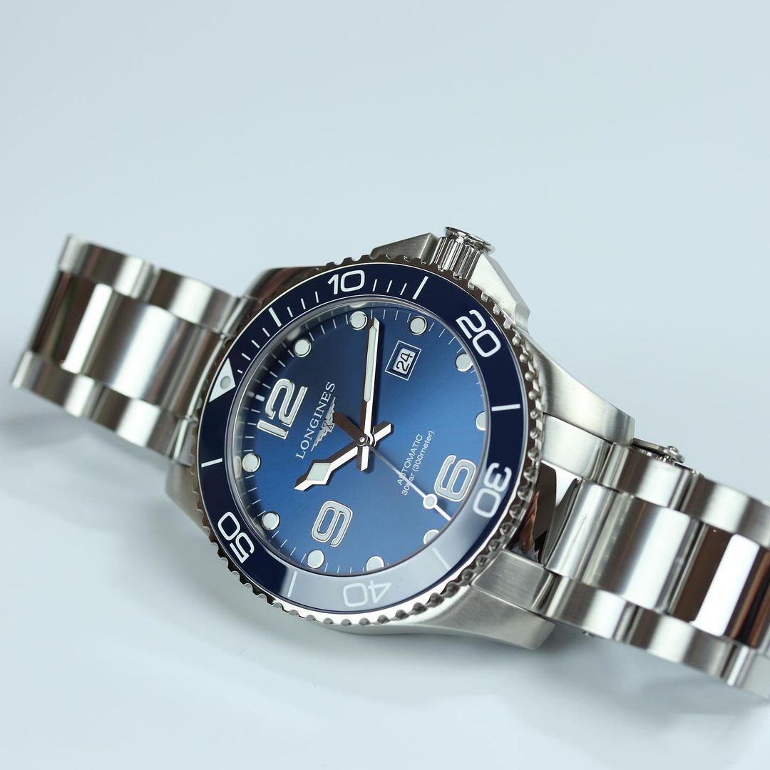 Longines HydroConquest Blue Dial 41 mm Ceramic L3.781.4.96.6 Corvus