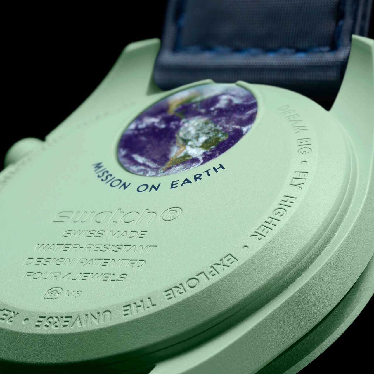 Swatch Moonswatch Mission on Earth SO33G100