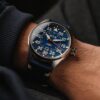 AVI-8 Hawker Hurricane Clowes Azul Automático - Image 5