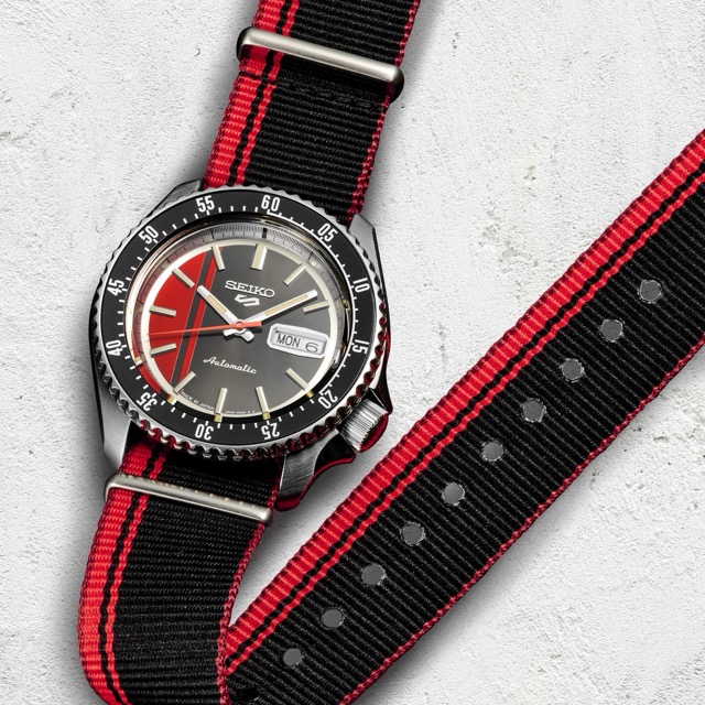 Seiko 5 Sports Special Edition SRPK71