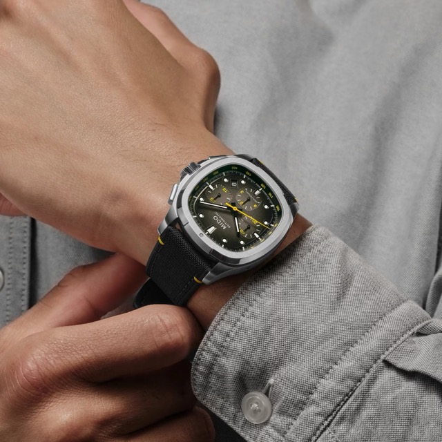Mido Multifort Tv Chronograph Amarelo Automatico M049.527.11